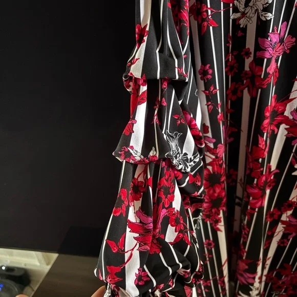 Zara Red and Black Floral Stripe Blouse - Picture 3 of 5